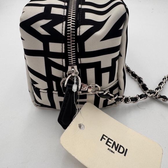FENDI BY MARC JACOBS Toiletry Case - Picture 8 of 10